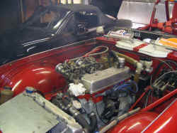 2009_0329EngineInstallation0022.JPG (153579 bytes)